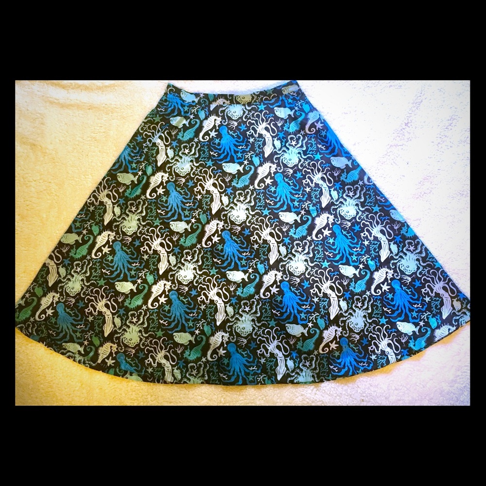 Vintage-style Skirt With ADORABLE Sea Life Print