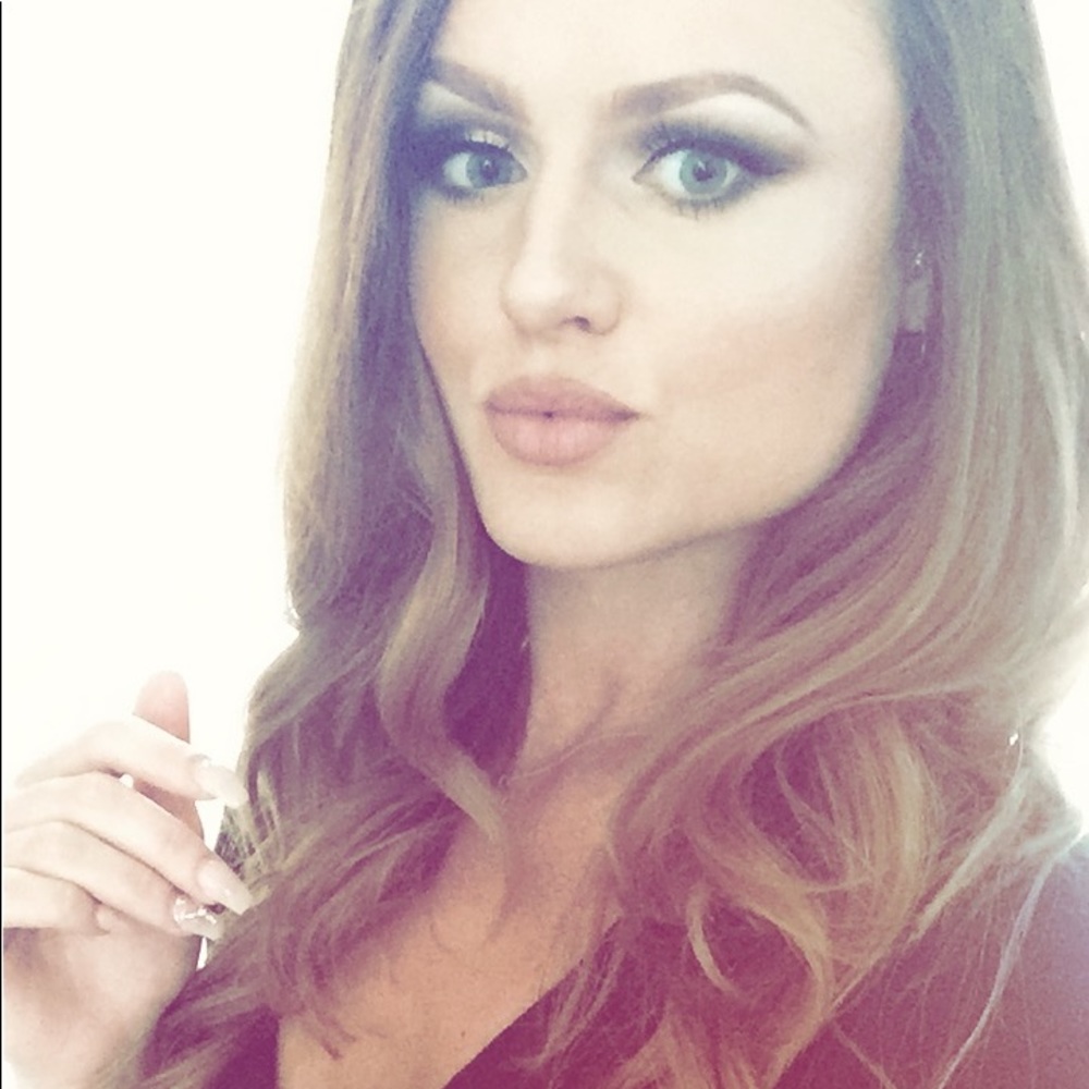 💖 Meet the Posher! 💕