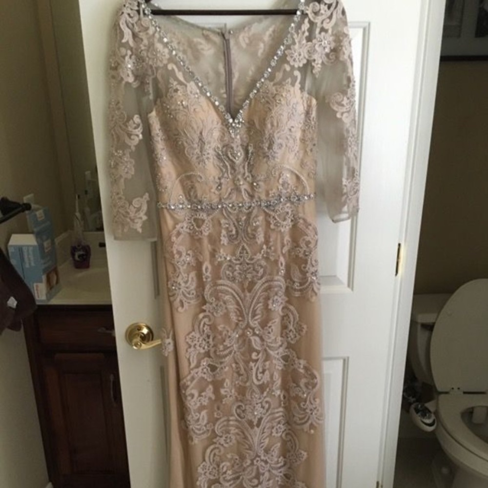 GORGEOUS gown