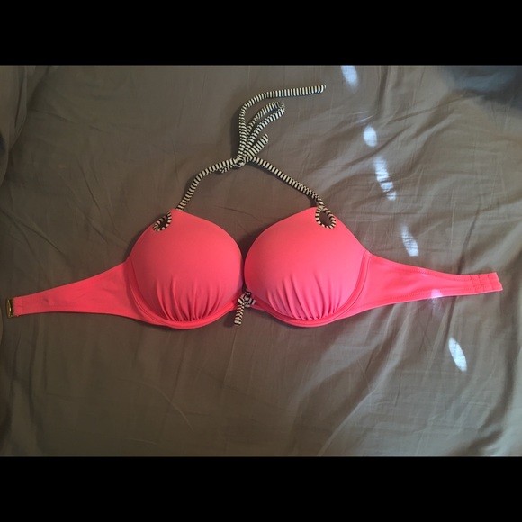 VS swimsuit top - Picture 1 of 5