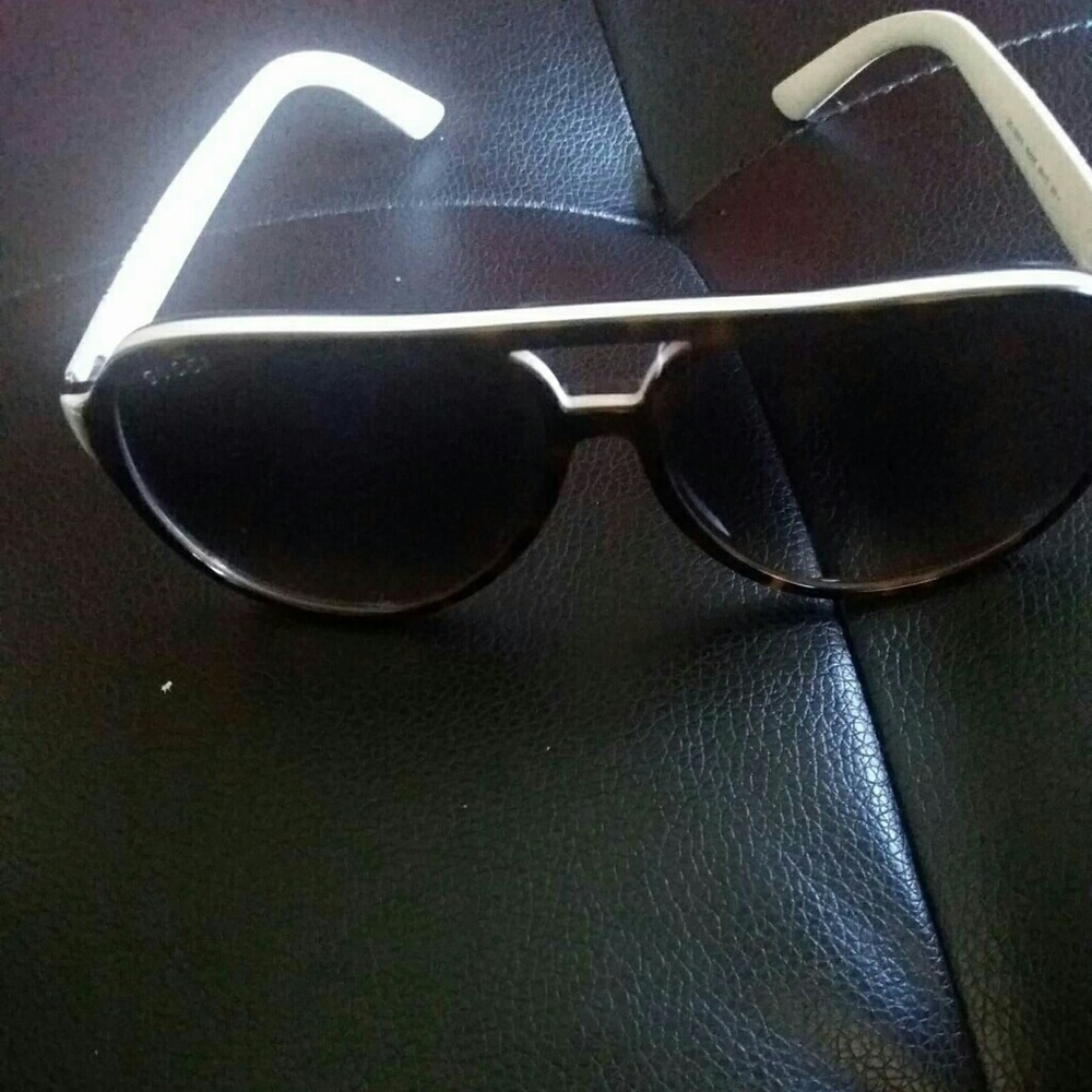Gucci glasses