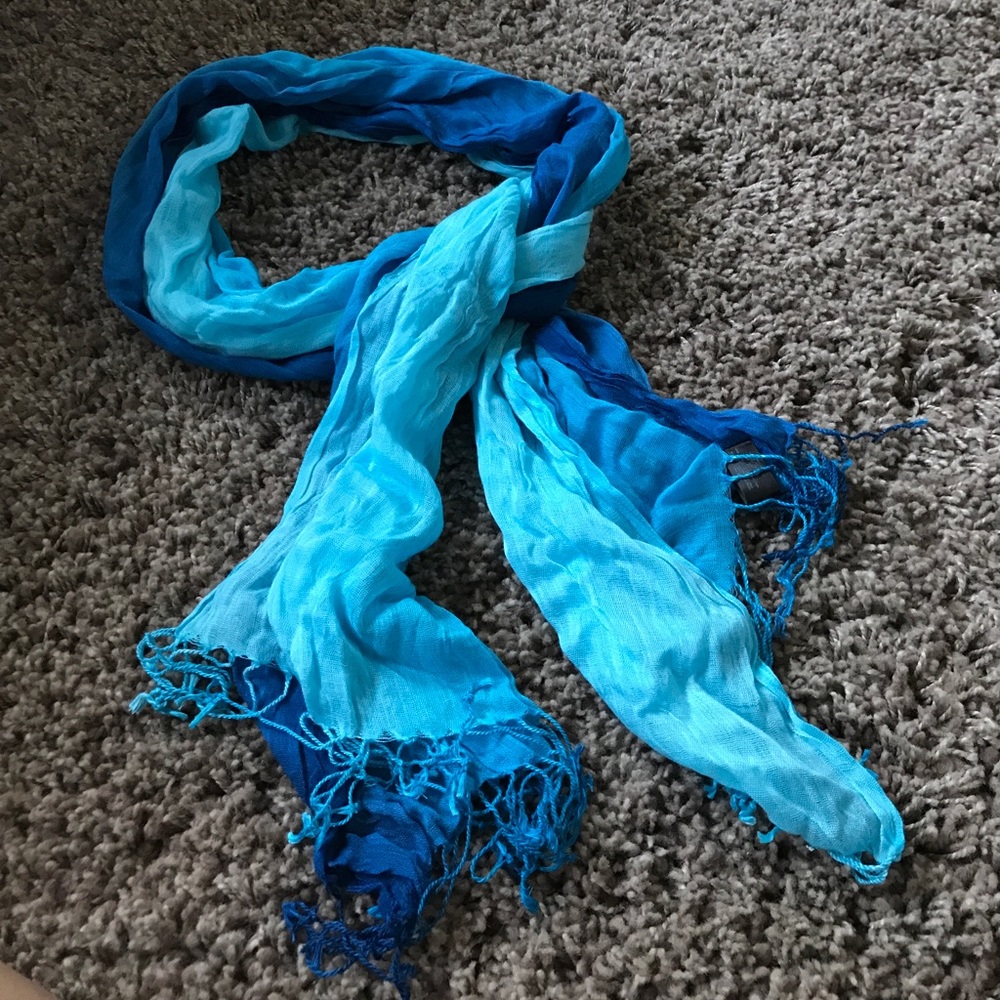 Shades of blue express scarf!