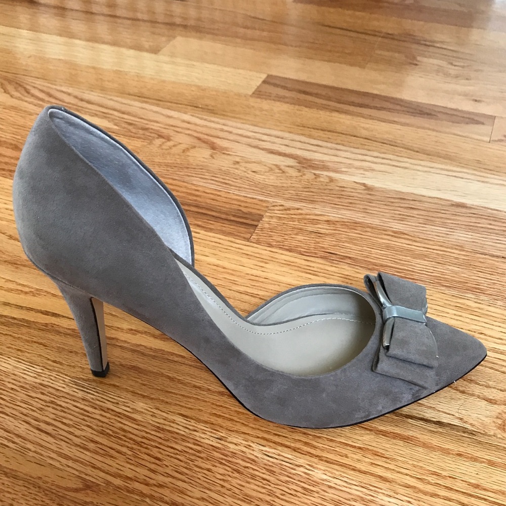 BCBGeneration Chester Bow Pump in 12 M