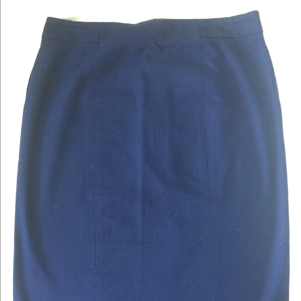 Navy blue Gap skirt!