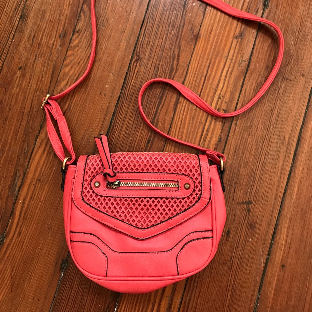 beautiful Aldo coral handbag