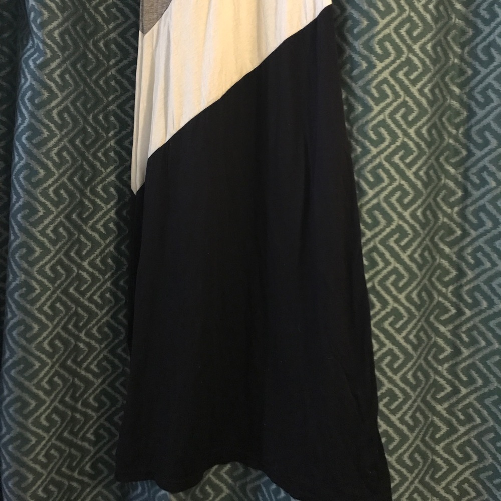 Tri- Colour Maxi! - Picture 2 of 2