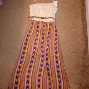 Brand new sleveless maxi dress