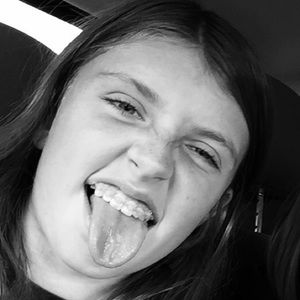 Meet your Posher, Lydia