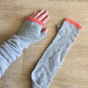 Nordstrom lambs' wool fingerless gloves