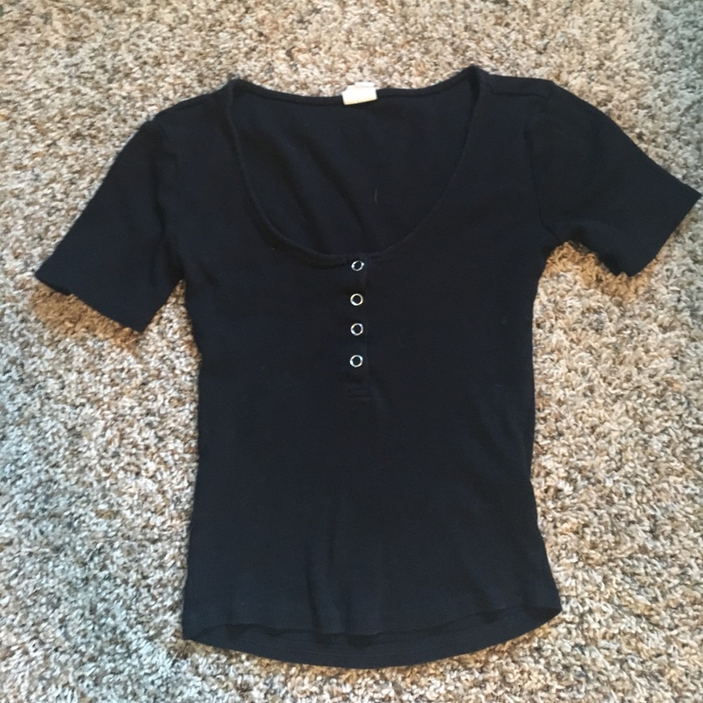 Ribbed black crop top