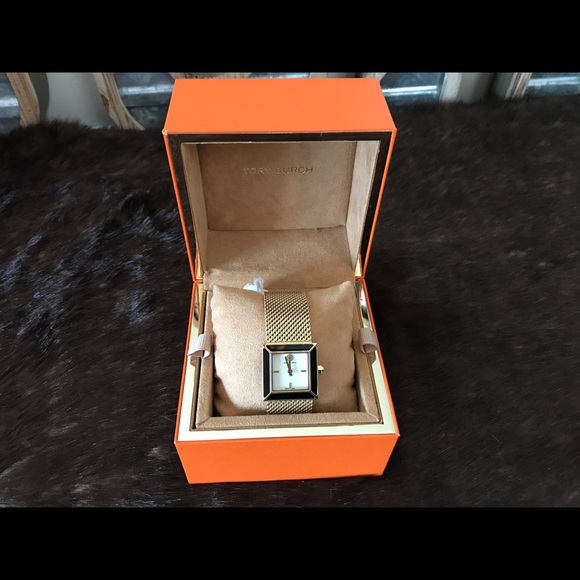 Tory Burch watch - Picture 3 of 5