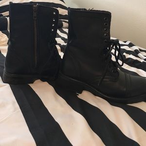 Size 6 Steve Madden combat boots - Authentic