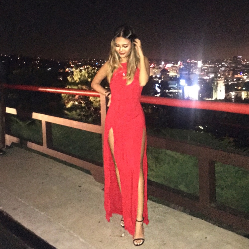 Blu Life 2 Slit Maxi Dress in Red XS