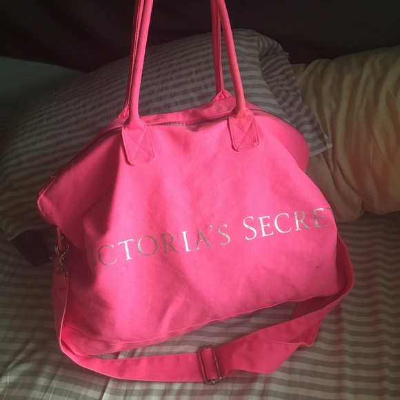 Victoria's Secret Handbags - Victoria's Secret pink duffel bag