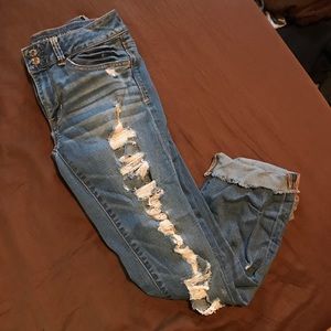 American Eagle Ripped Capri Jeans