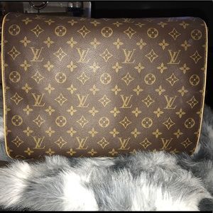 Louis Vuitton messenger bag