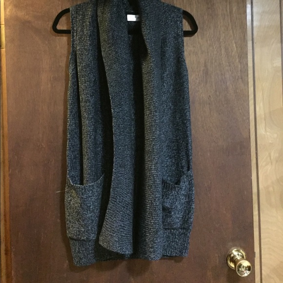 RD Style vest. Shawl collar, hooded with pockets. - Picture 1 of 2