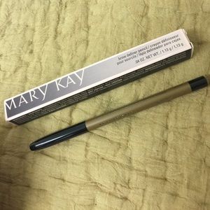 Mary Kay brow definer pencil in classic blonde
