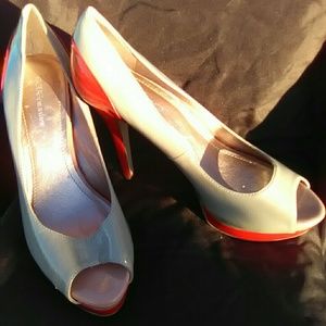 Two Toned Tan & Red BCBG Pumps
