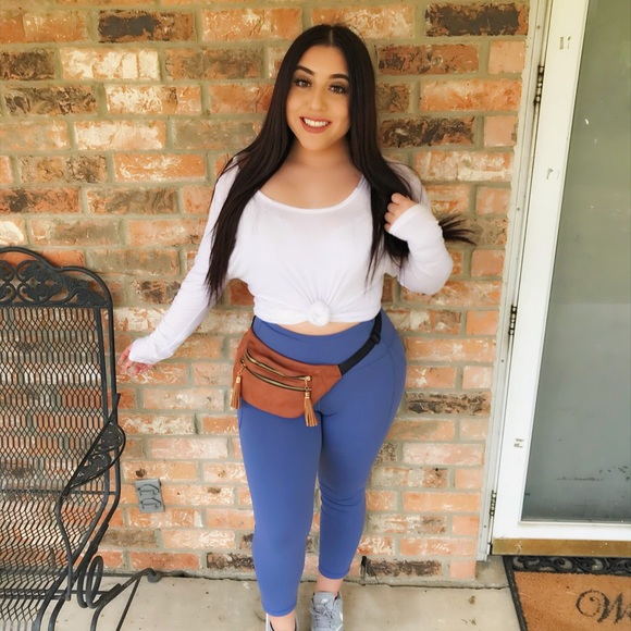 Meet your Posher, Amaris - Picture 2 of 4