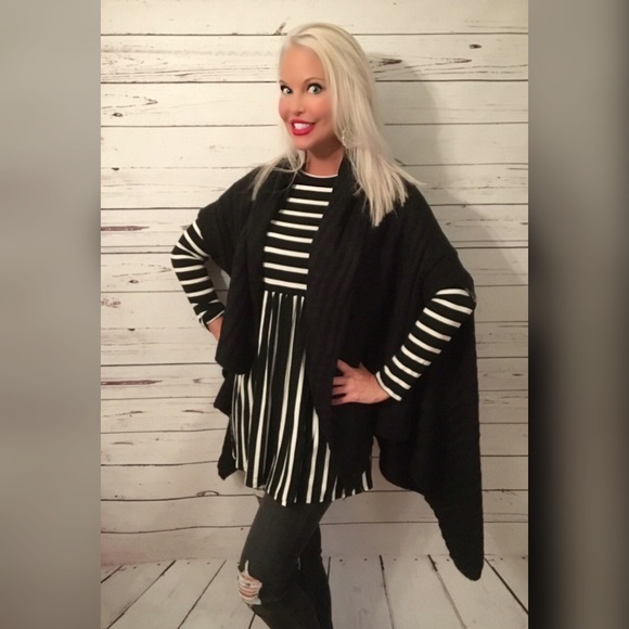 LAST 2! 🎉Fabulous long line sweater Cardigan - Picture 5 of 6