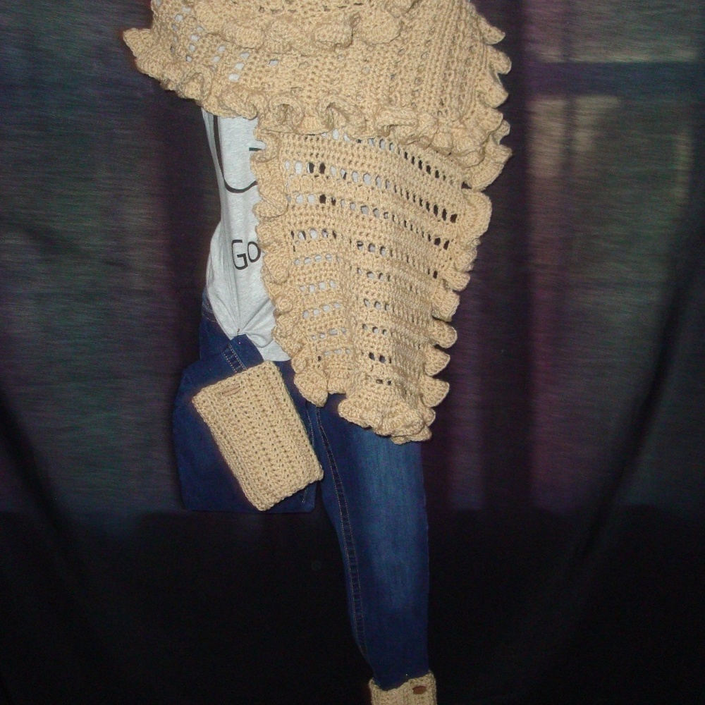 2pc.Hand Crafted Ruffled Wrap and Boot Cover - Picture 6 of 8
