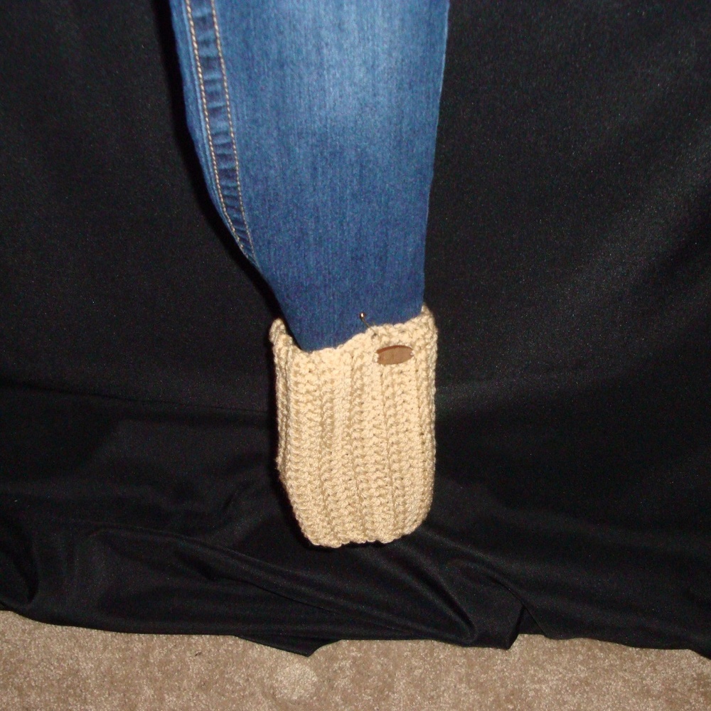 2pc.Hand Crafted Ruffled Wrap and Boot Cover - Picture 4 of 8
