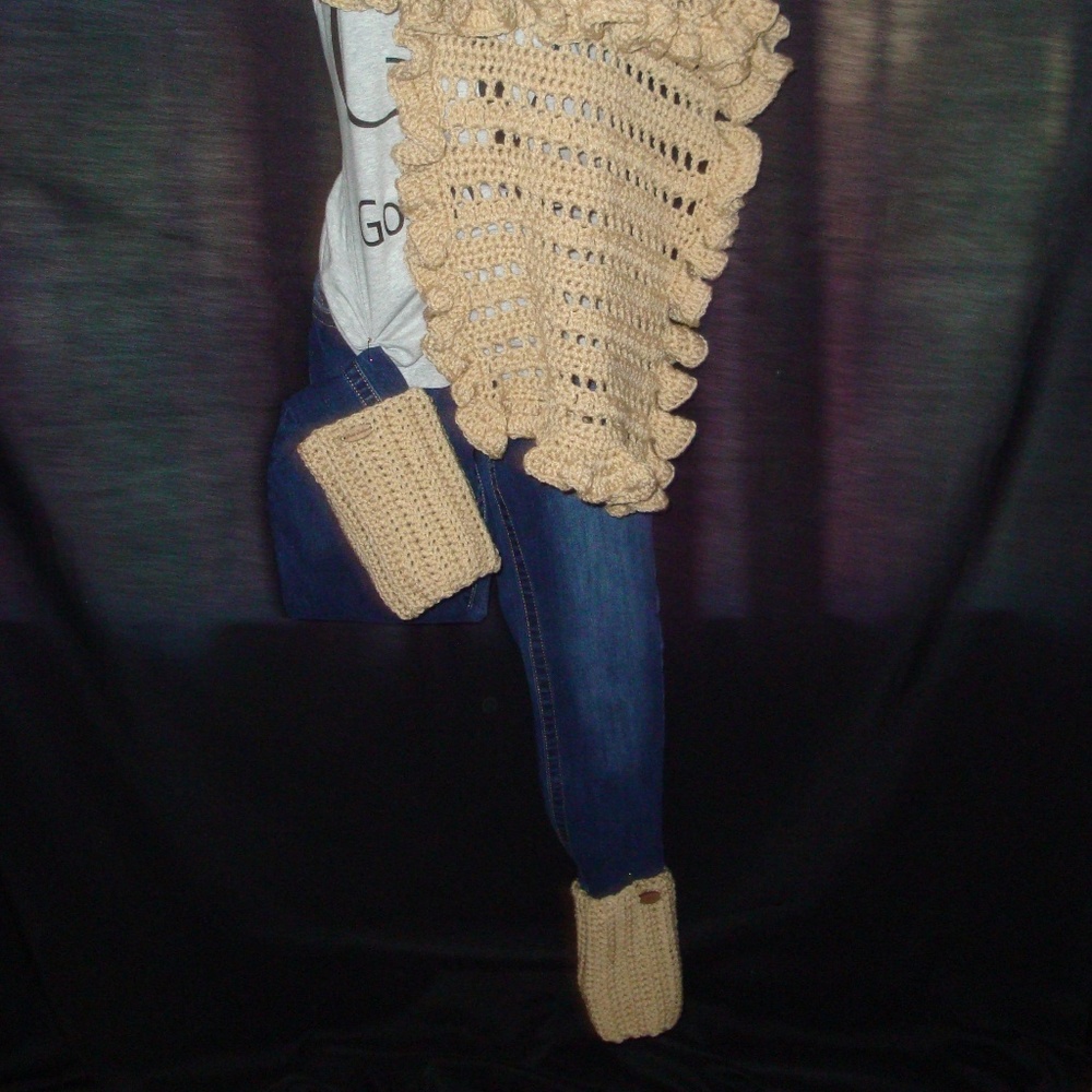2pc.Hand Crafted Ruffled Wrap and Boot Cover - Picture 2 of 8