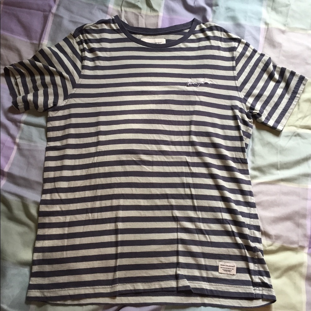 Modern amusement size m