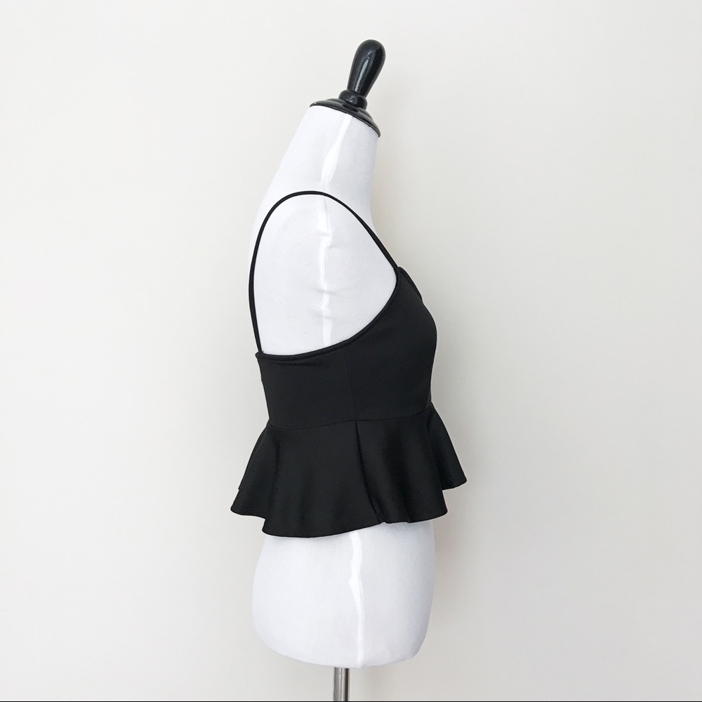 [Set of 2] Peplum Crop Tops - Picture 3 of 8