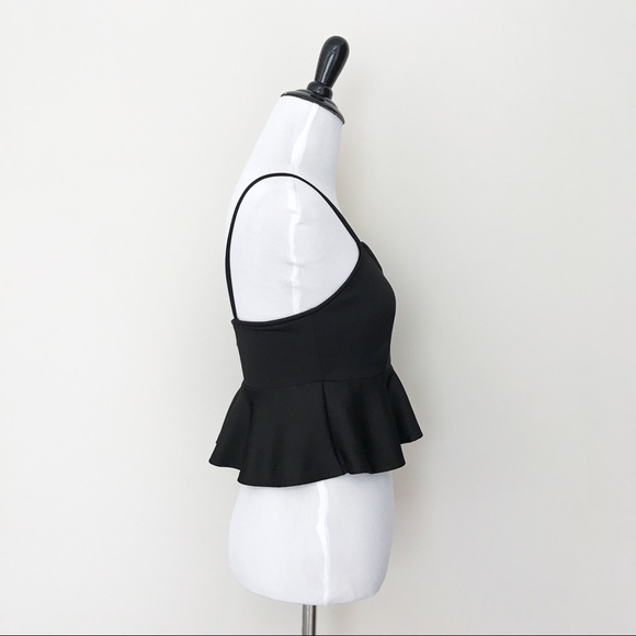 [Set of 2] Peplum Crop Tops - Picture 3 of 8