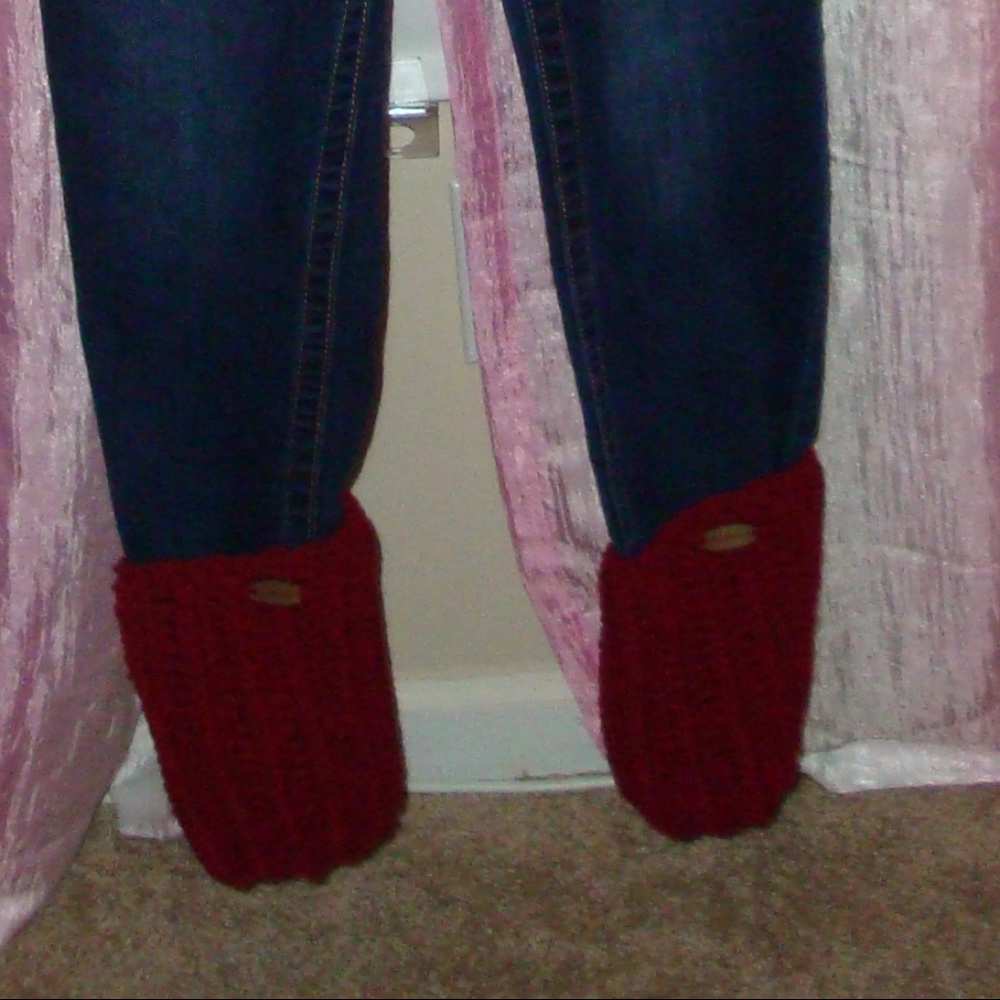 Hand Crafted 2pc. Ruffled Wrap and Boot Cover - Picture 2 of 8