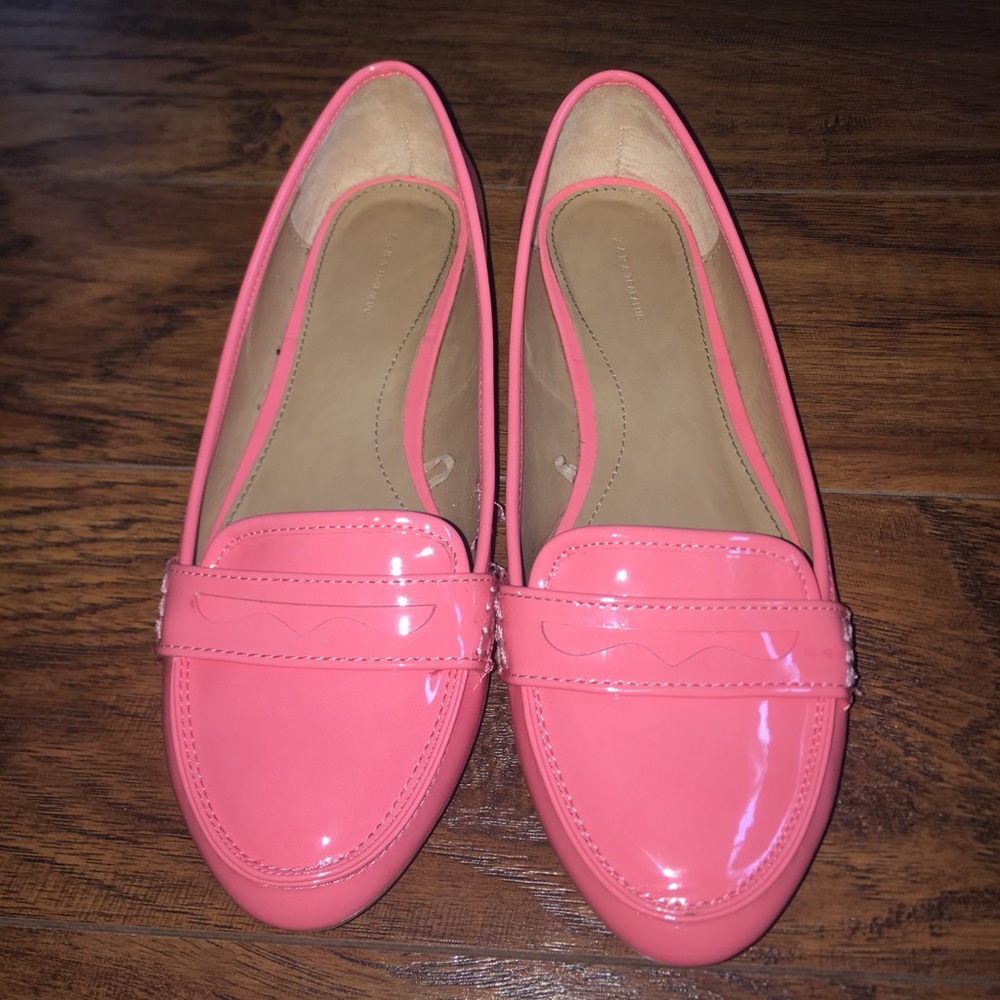Zara Trafaluc patent leather flats