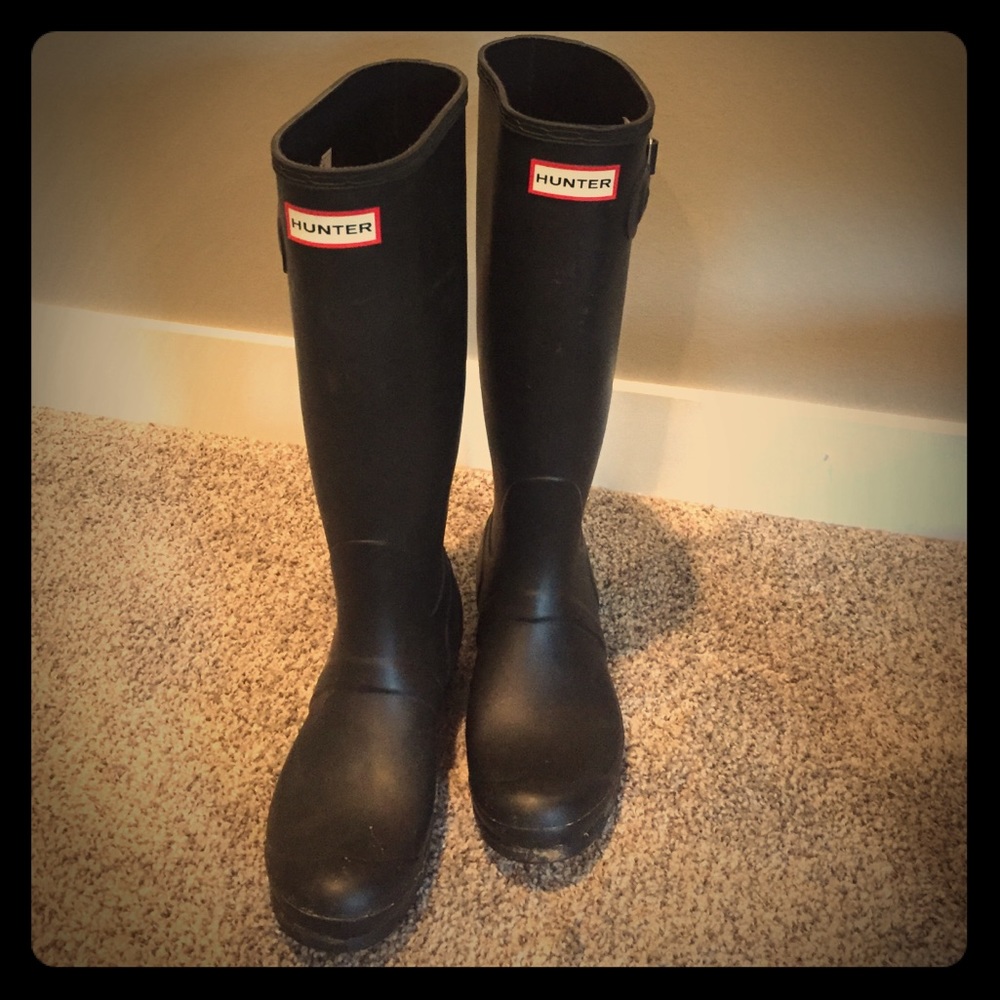Black Tall Hunter Boots