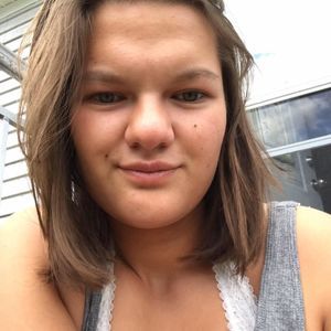 Meet your Posher, Abbey