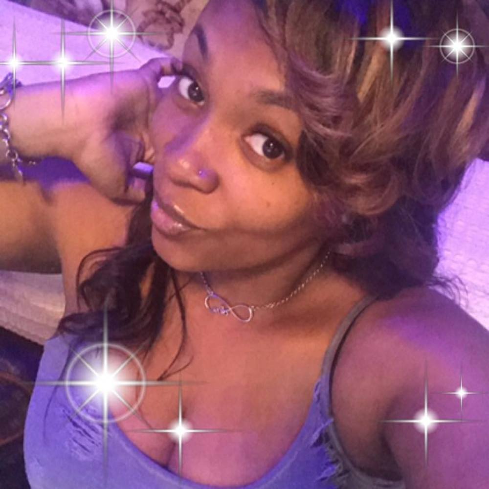 Meet your Posher, Courtney