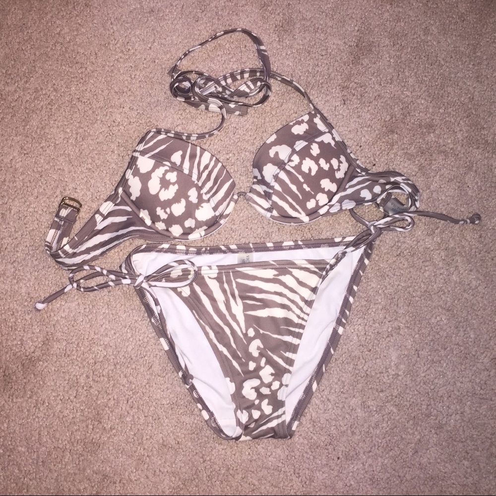 Victoria Secret bikini with 2 bikini tops
