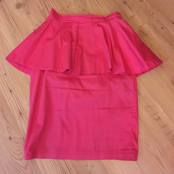 Love Label Xs Peplum Skirt - Picture 1 of 3