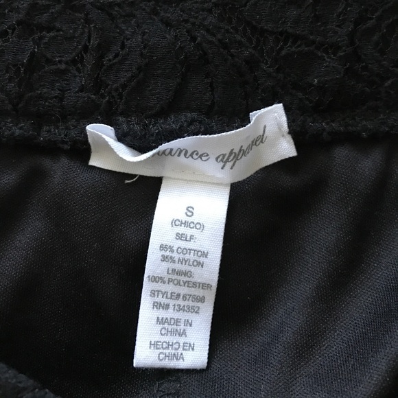 Lace black Papaya dress shorts - Picture 2 of 2