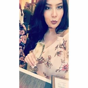 Meet your Posher, Nicole