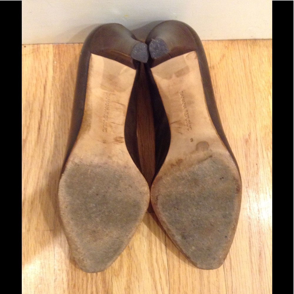 Banana Republic brown leather heels - Picture 3 of 5