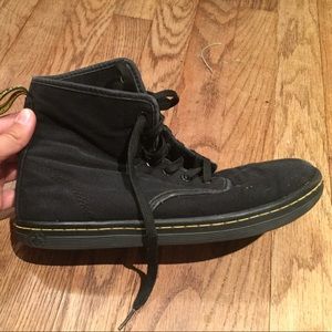 DOC MARTENS - SHOREDITCH! SZ 8