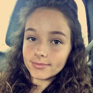 Meet your Posher, Mia