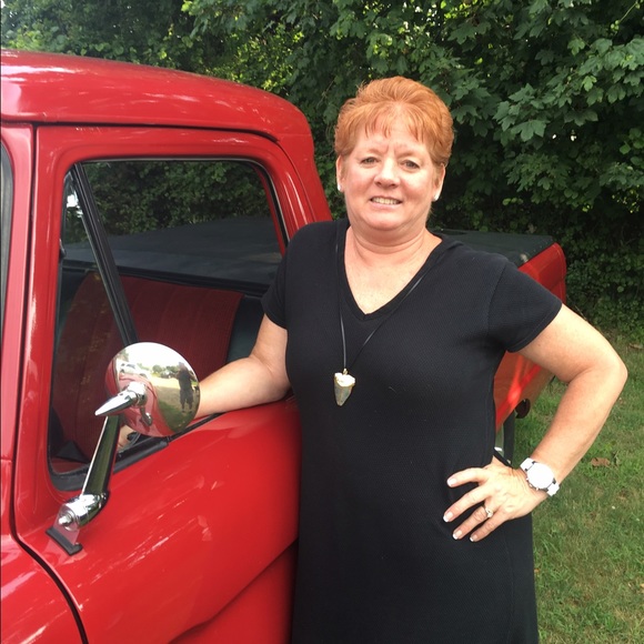 Meet your Posher, Susan - Picture 1 of 1