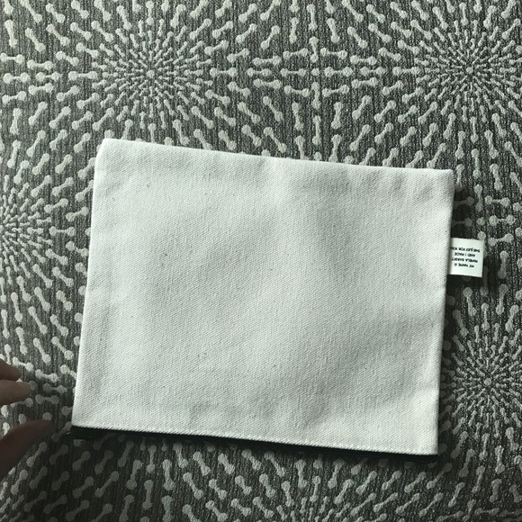 Makeup Pouch - Picture 2 of 4