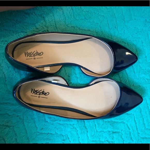 Electric blue Mossimo pointed toe flats - Picture 2 of 5