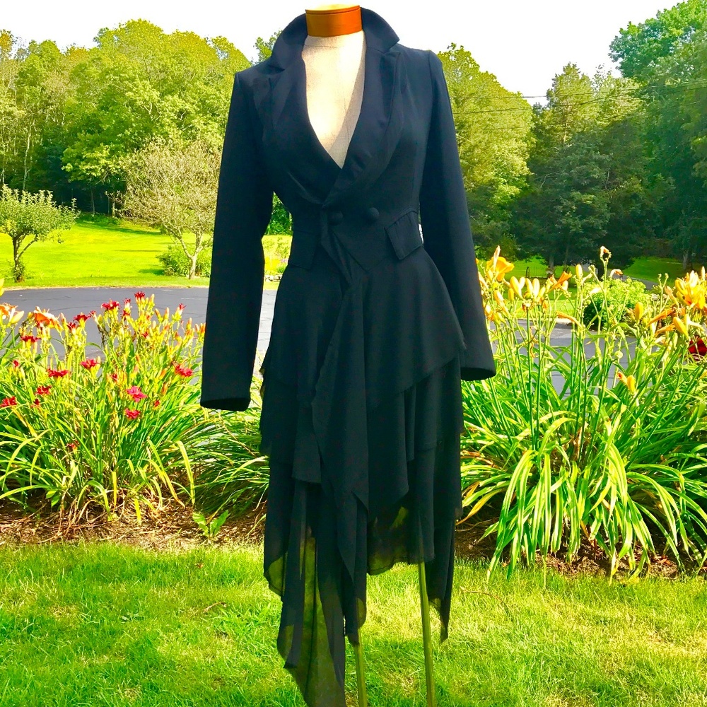 NEW FALL FASHION - Gracia Black Ruffle Coat
