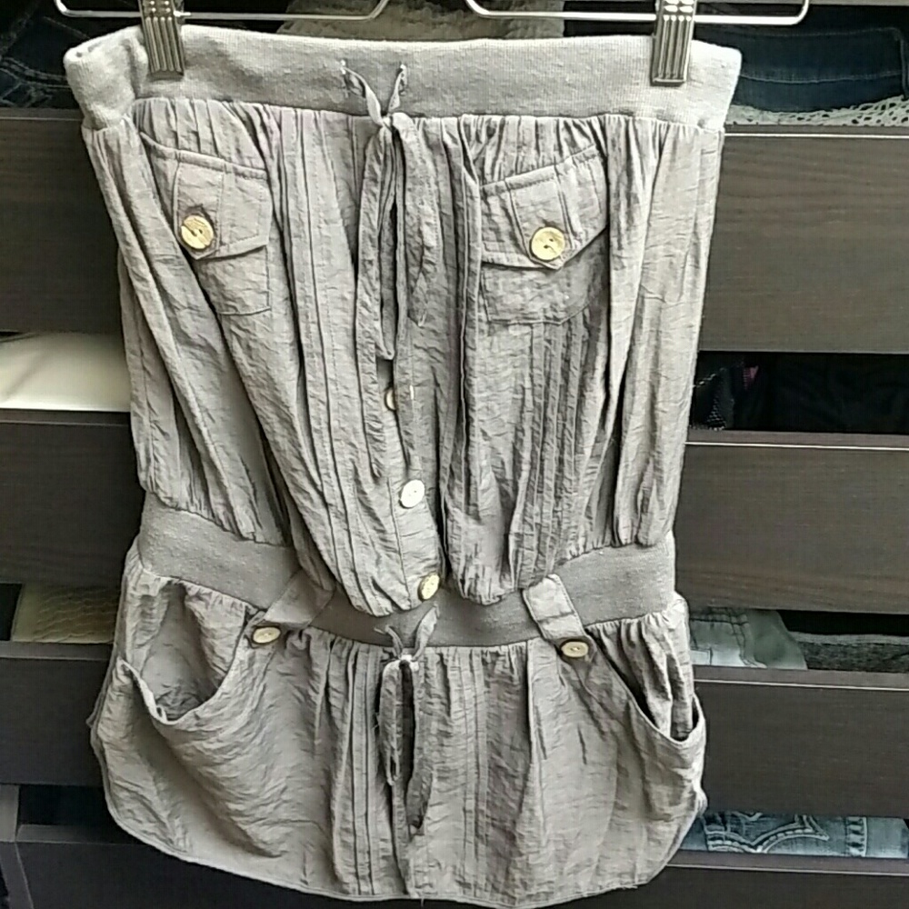 Sleeveless top