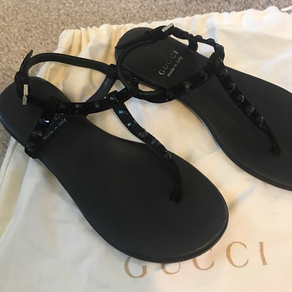 GIRLS GUCCI SANDALS WITH STUDS SIZE 30