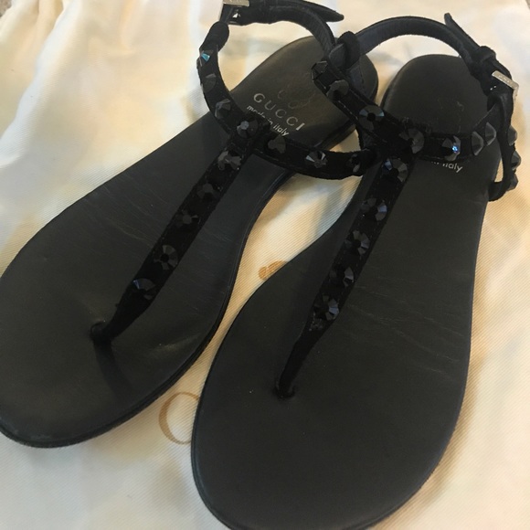GIRLS GUCCI SANDALS WITH STUDS SIZE 30